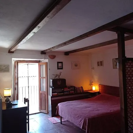 Del Borgo Guest house Mombaldone