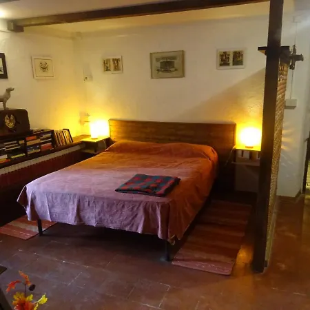 Del Borgo بيت ضيافة